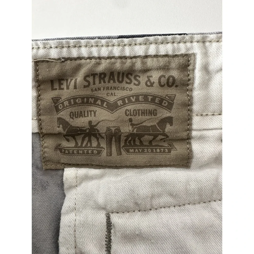 Levi's Camouflage Cargo Shorts Mens 42 Gray‎ Relaxed Hiking Outdoors Utility